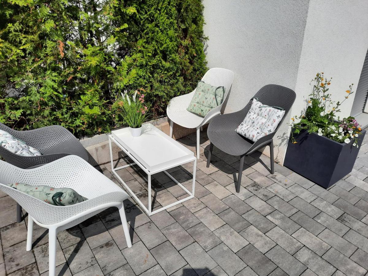 Apartments Bei Playmobil 2,130 M2,24H Self Check-In,Free Parking ツィルンドルフ エクステリア 写真